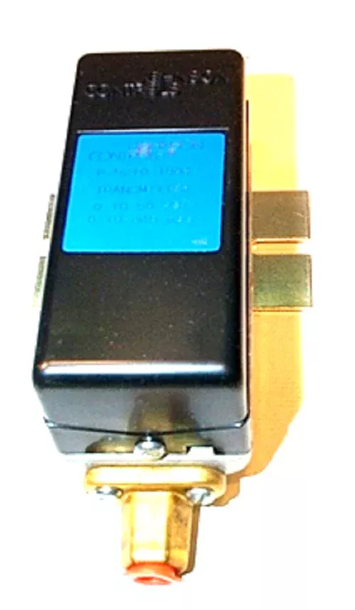 Johnson Controls P-5210-1004 Transducer 0-50 PSI Pneumatic